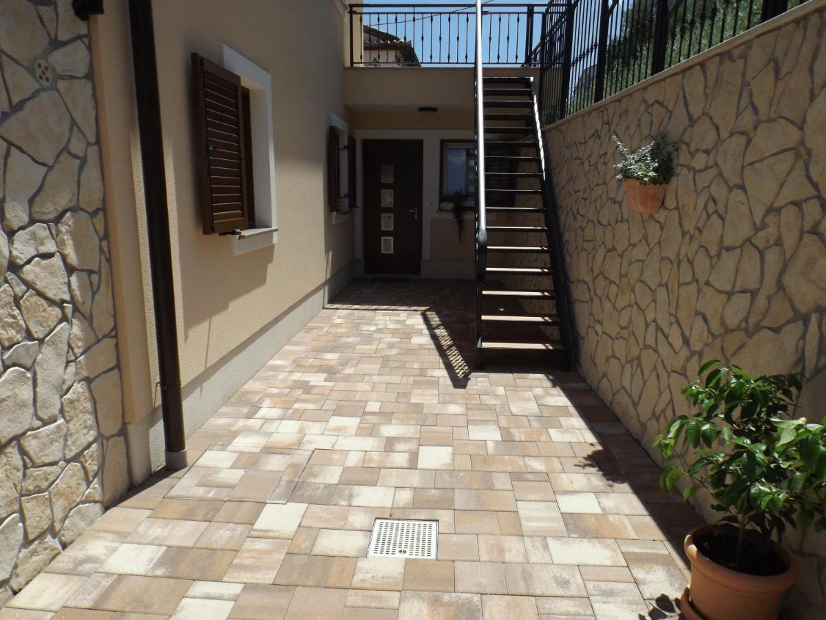 Mošćenička Draga Apartments Villa Elma מראה חיצוני תמונה