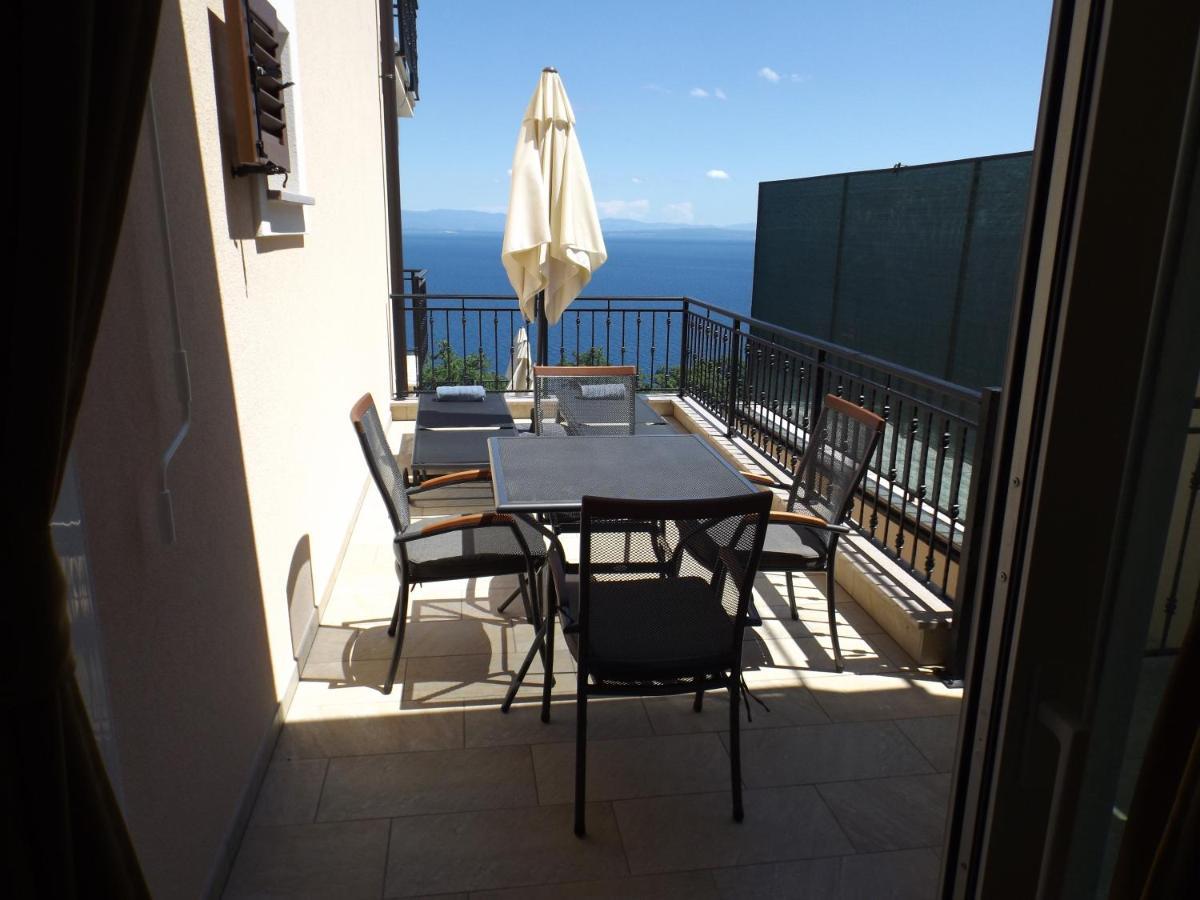 Mošćenička Draga Apartments Villa Elma מראה חיצוני תמונה