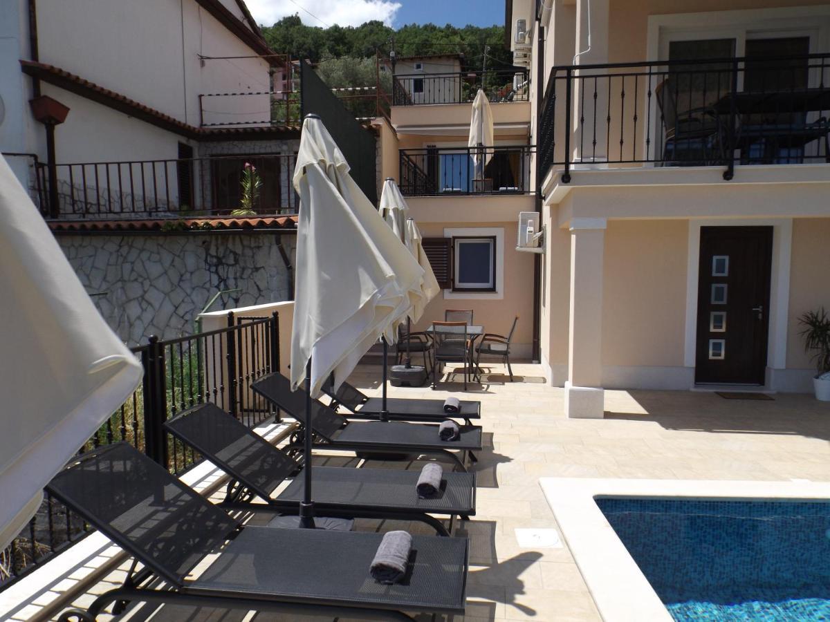 Mošćenička Draga Apartments Villa Elma מראה חיצוני תמונה