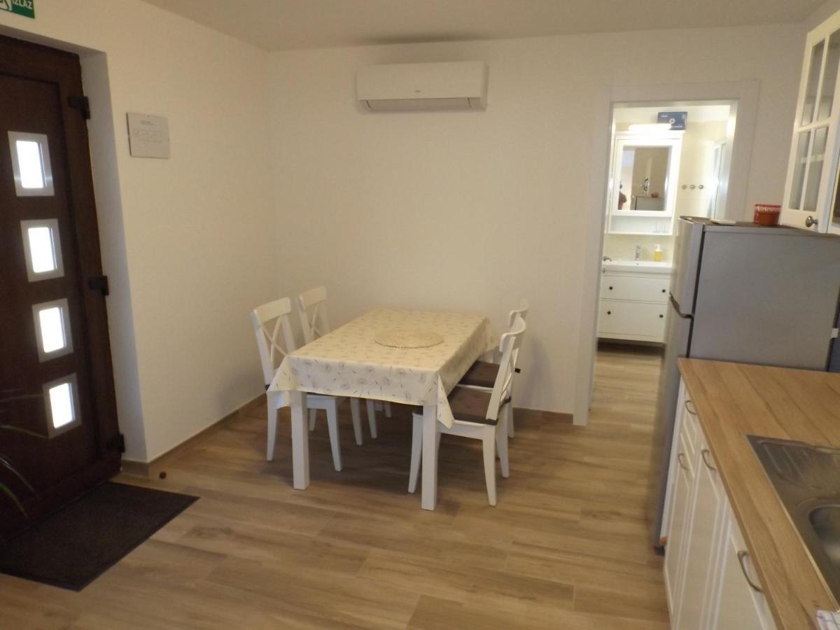 Mošćenička Draga Apartments Villa Elma מראה חיצוני תמונה