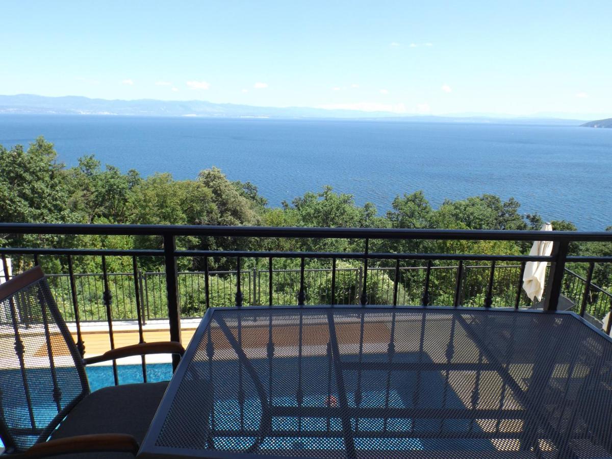 Mošćenička Draga Apartments Villa Elma מראה חיצוני תמונה
